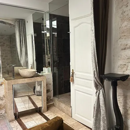 Appartamento Atelier D Artiste Sur L Ile Saint Louis