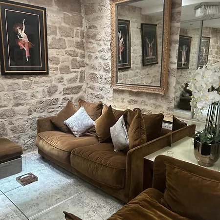 Atelier D Artiste Sur L Ile Saint Louis Apartment Paris